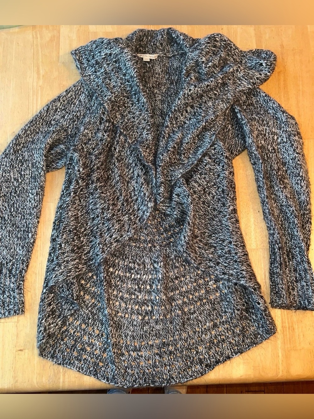 Gray sweater cardigan women’s small Carolyn Taylor